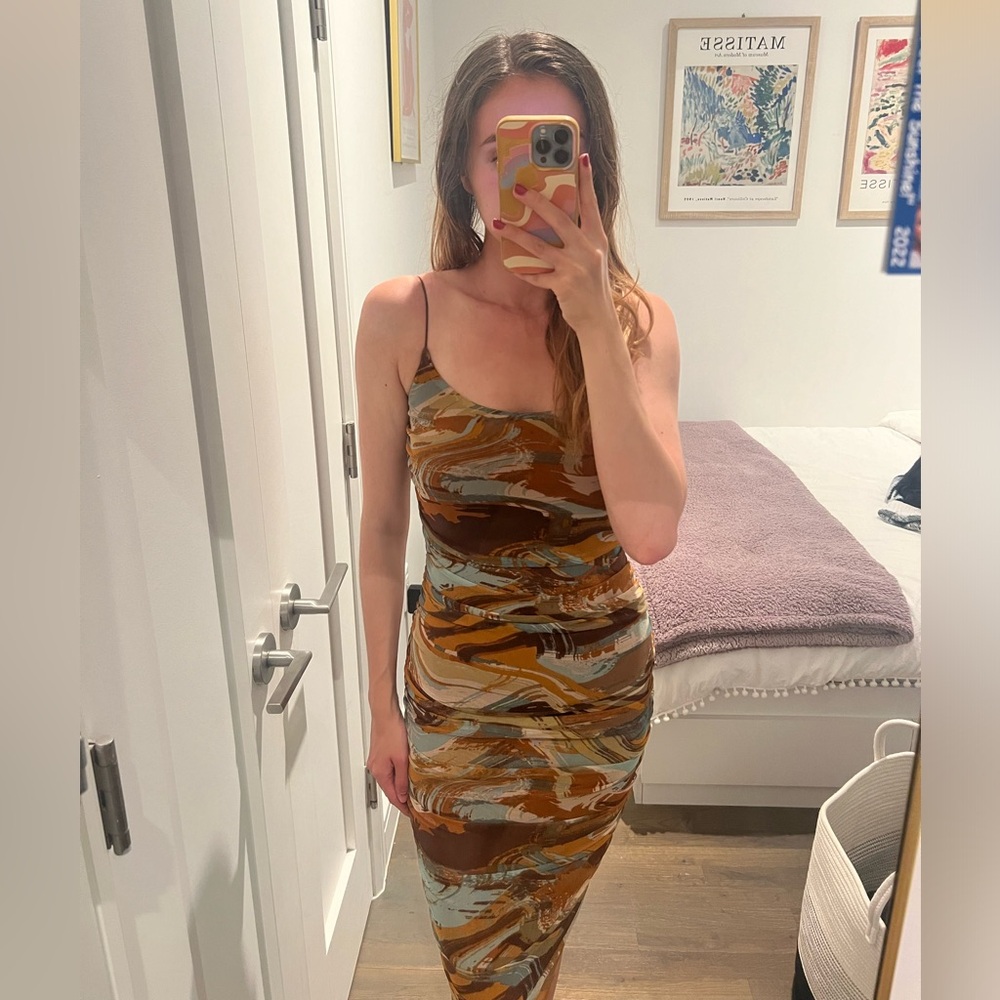 Knee-Length Dress with Brown/Green Design
